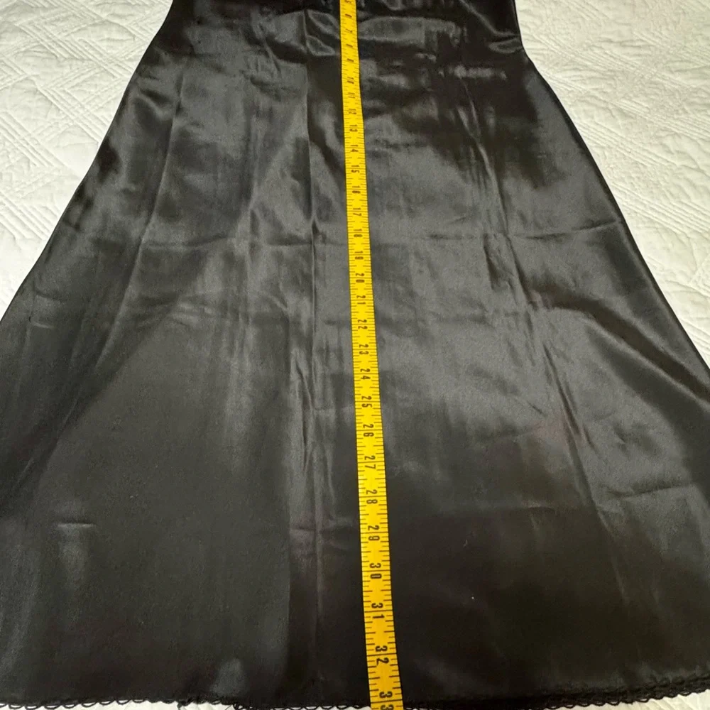 1970’s Lady Lynne Vintage Black Satin Slip Dress Size 32 Like New - Picture 9 of 9